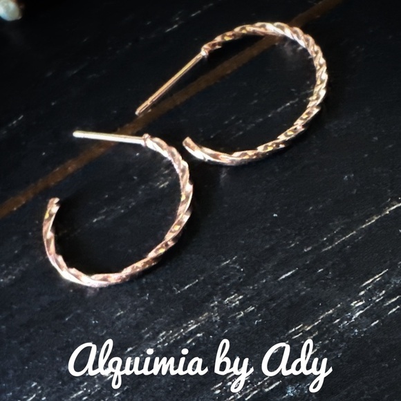 Alquimia by Ady Twisted Gold Hoop Earrings - Picture 1 of 1